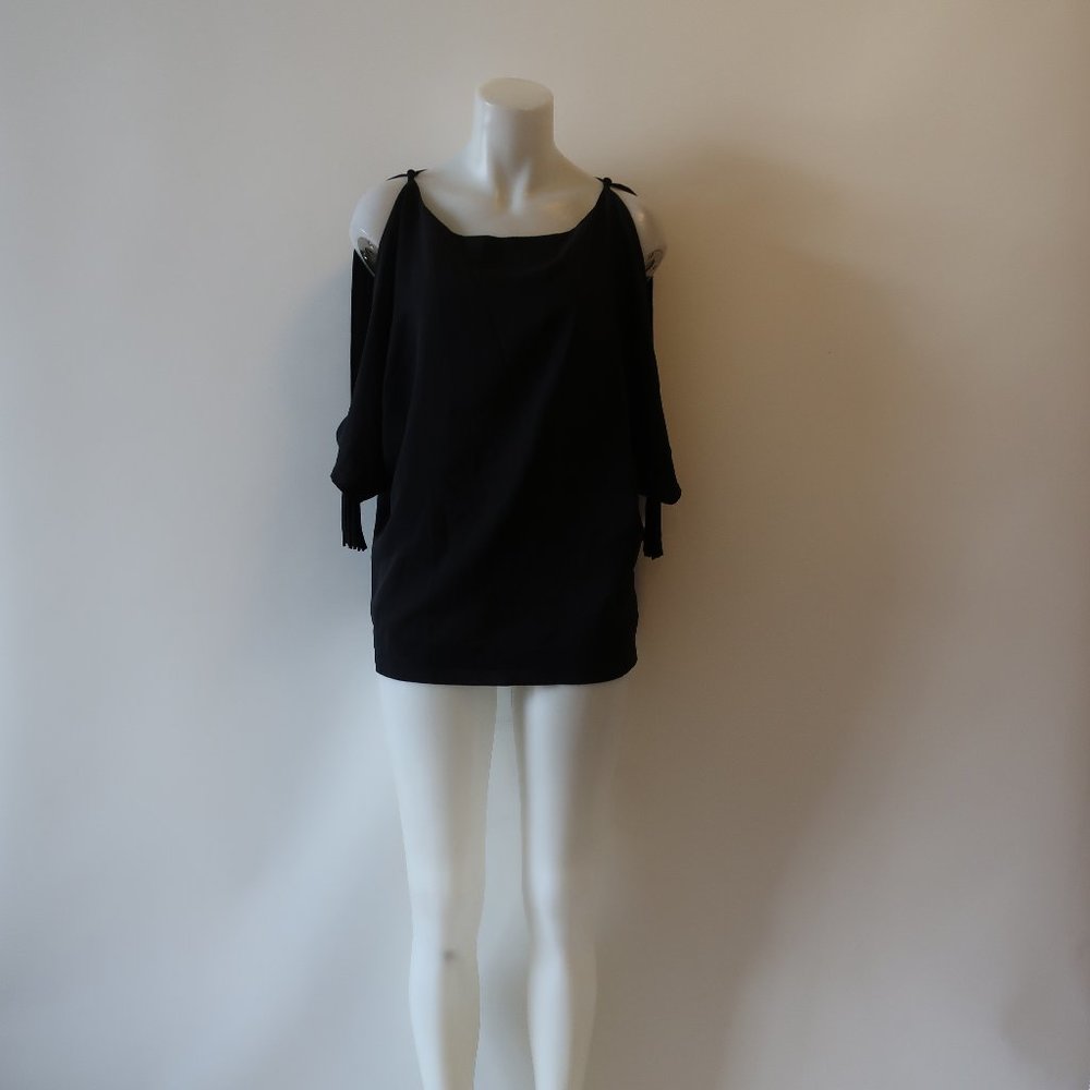 LEYENDECKER BLACK COLD SHOULDER TOP SZ 2 *